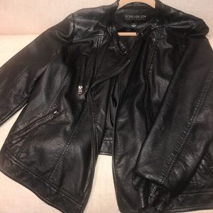 FAUX FOREVER 21 LEATHER JACKET